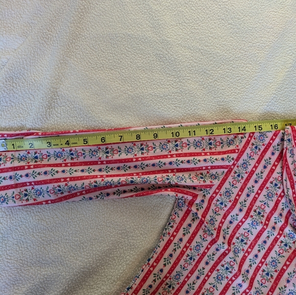 Lanz of Salzburg Girls Pajama Set - Picture 5 of 11